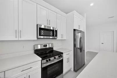 3814 34th St SW, Lehigh Acres, FL 33976 - Photo 5