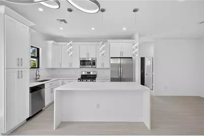 3814 34th St SW, Lehigh Acres, FL 33976 - Photo 3