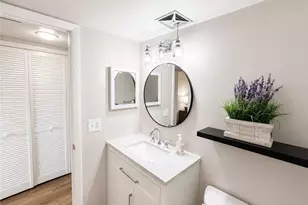 2079 Barkeley Ln, Fort Myers, FL 33907 - Photo 17
