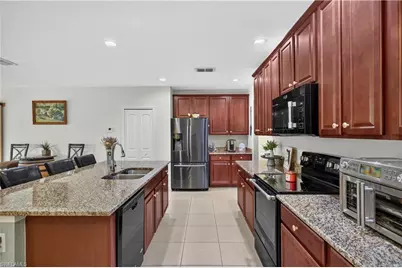 3409 SW 3rd St, Cape Coral, FL 33991 - Photo 5