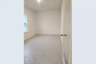 3514 42nd St SW, Lehigh Acres, FL 33976 - Photo 5
