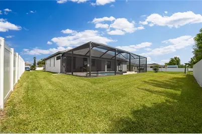 1110 NE 7th Pl, Cape Coral, FL 33909 - Photo 37