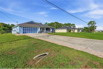 404 Parkdale Blvd, Lehigh Acres, FL 33974 - Photo 3