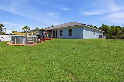 404 Parkdale Blvd, Lehigh Acres, FL 33974 - Photo 33