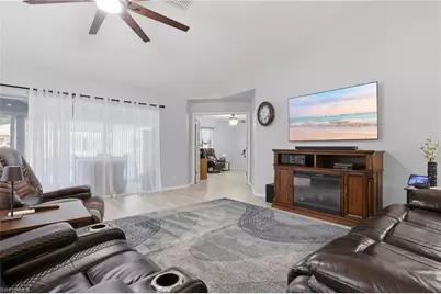 404 Parkdale Blvd, Lehigh Acres, FL 33974 - Photo 15