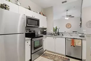15360 Bellamar Cir, Fort Myers, FL 33908 - Photo 7