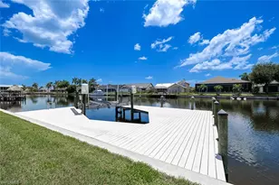 2714 SW 28th Pl, Cape Coral, FL 33914 - Photo 5