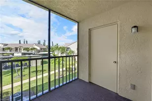 8474 Charter Club Cir, Fort Myers, FL 33919 - Photo 25