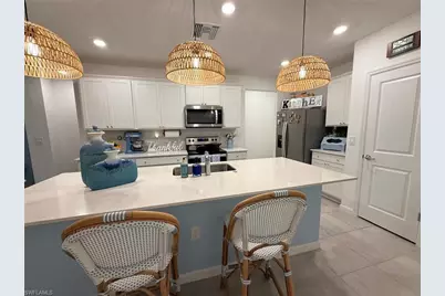 1425 Weeping Willow Ct, Cape Coral, FL 33909 - Photo 9