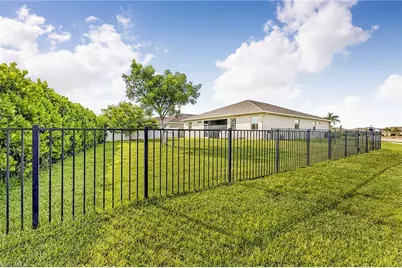 3391 Acapulco Cir, Cape Coral, FL 33909 - Photo 37