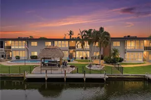 632 Victoria Dr, Cape Coral, FL 33904 - Photo 3