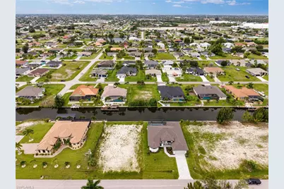 1729 SW 29th Ter, Cape Coral, FL 33914 - Photo 9