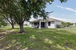 459 NE 3rd Ave, Cape Coral, FL 33909 - Photo 19