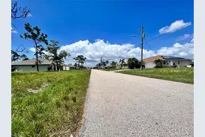 230 Fairway Rd, Rotonda West, FL 33947 - Photo 3
