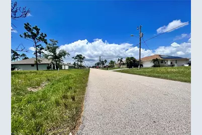 228 Fairway Rd, Rotonda West, FL 33947 - Photo 5