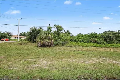 5101 Sunshine Blvd N, Lehigh Acres, FL 33971 - Photo 5