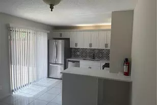 5606 Malt Dr, Fort Myers, FL 33907 - Photo 7