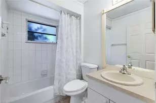 1015 SE 4th Pl, Cape Coral, FL 33990 - Photo 19