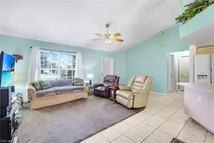 1015 SE 4th Pl, Cape Coral, FL 33990 - Photo 5