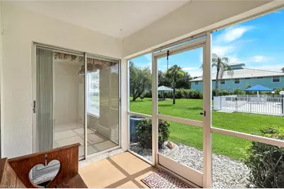 1100 Pondella Rd #906, Cape Coral, FL 33909 - Photo 7
