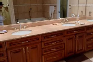 5260 S Landings Dr, Fort Myers, FL 33919 - Photo 9