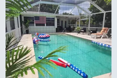 2705 SE 17th Ave, Cape Coral, FL 33904 - Photo 3