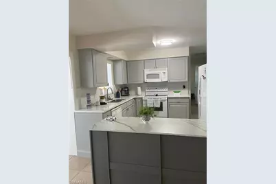 2705 SE 17th Ave, Cape Coral, FL 33904 - Photo 19