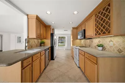 4102 SE 1st Pl, Cape Coral, FL 33904 - Photo 17