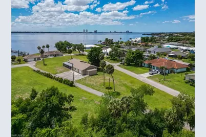 1808 Stevenson Rd, North Fort Myers, FL 33917 - Photo 3
