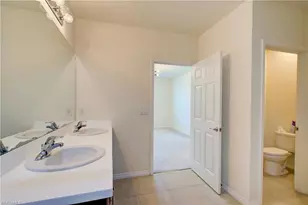 919 NE 11th St, Cape Coral, FL 33909 - Photo 9
