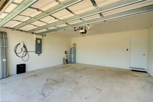 919 NE 11th St, Cape Coral, FL 33909 - Photo 27