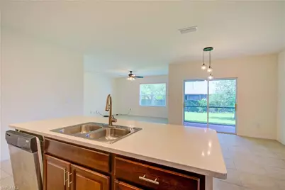 919 NE 11th St, Cape Coral, FL 33909 - Photo 3