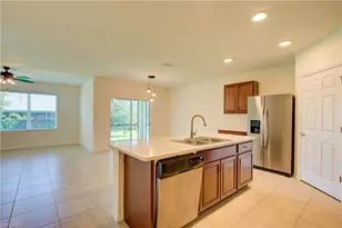 919 NE 11th St, Cape Coral, FL 33909 - Photo 5