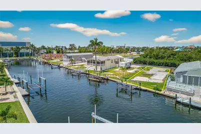 8 Galleon Way, Fort Myers Beach, FL 33931 - Photo 7