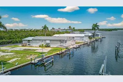 8 Galleon Way, Fort Myers Beach, FL 33931 - Photo 5
