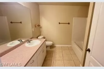 922 SE 13th Ter, Cape Coral, FL 33990 - Photo 13