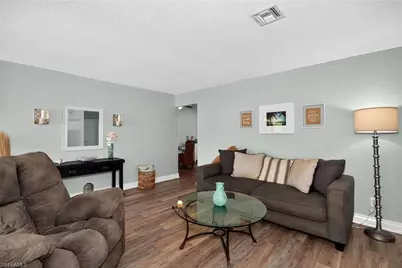 2008 SE 8th Ter, Cape Coral, FL 33990 - Photo 9