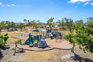 1424 SW 49th St, Cape Coral, FL 33914 - Photo 39