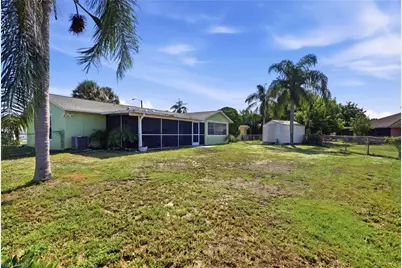 19368 Coraltree Ct, Lehigh Acres, FL 33936 - Photo 15