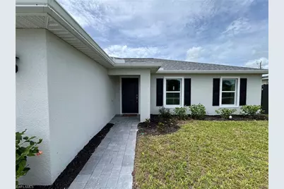 330 SW 23rd Ter, Cape Coral, FL 33991 - Photo 5