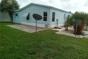 4999 Gulfgate Ln, Saint James City, FL 33956 - Photo 15
