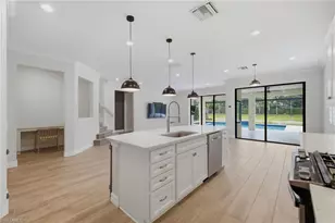 16277 Borelle Cir, Naples, FL 34110 - Photo 11