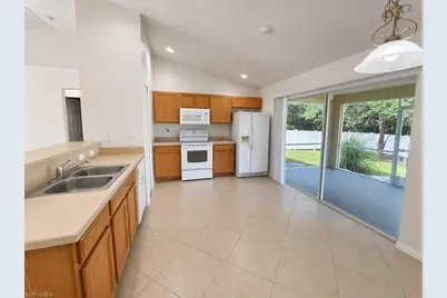 728 Santa Lucia Ave S, Lehigh Acres, FL 33974 - Photo 7