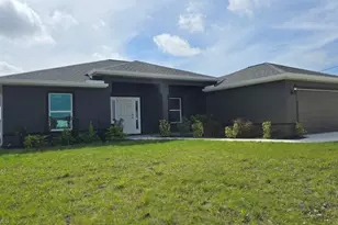 918 NE 12th St, Cape Coral, FL 33909 - Photo 1