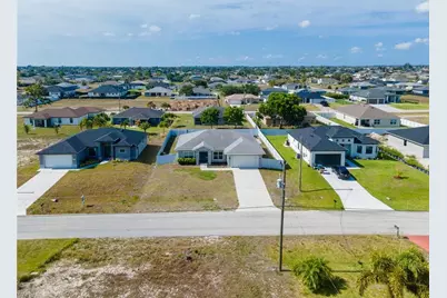 1802 NW 20th Ter, Cape Coral, FL 33993 - Photo 3