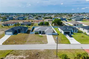 1802 NW 20th Terrace, Cape Coral, FL 33993 - Photo 3