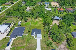 718 Robert Ave, Lehigh Acres, FL 33936 - Photo 31