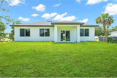 718 Robert Ave, Lehigh Acres, FL 33936 - Photo 27