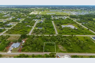 314 Laurel Ave S, Lehigh Acres, FL 33974 - Photo 13