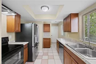 8121 Winged Foot Dr, Fort Myers, FL 33967 - Photo 9